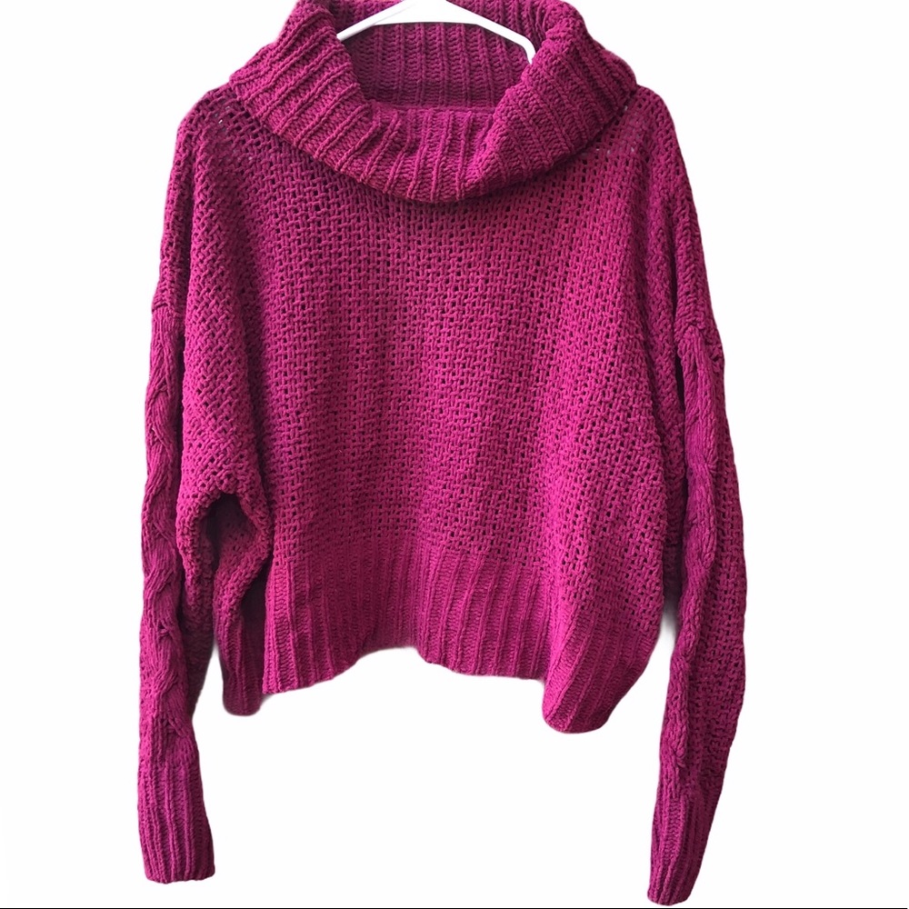 Billabong - Cowl Neck Cropped Chunky Sweater